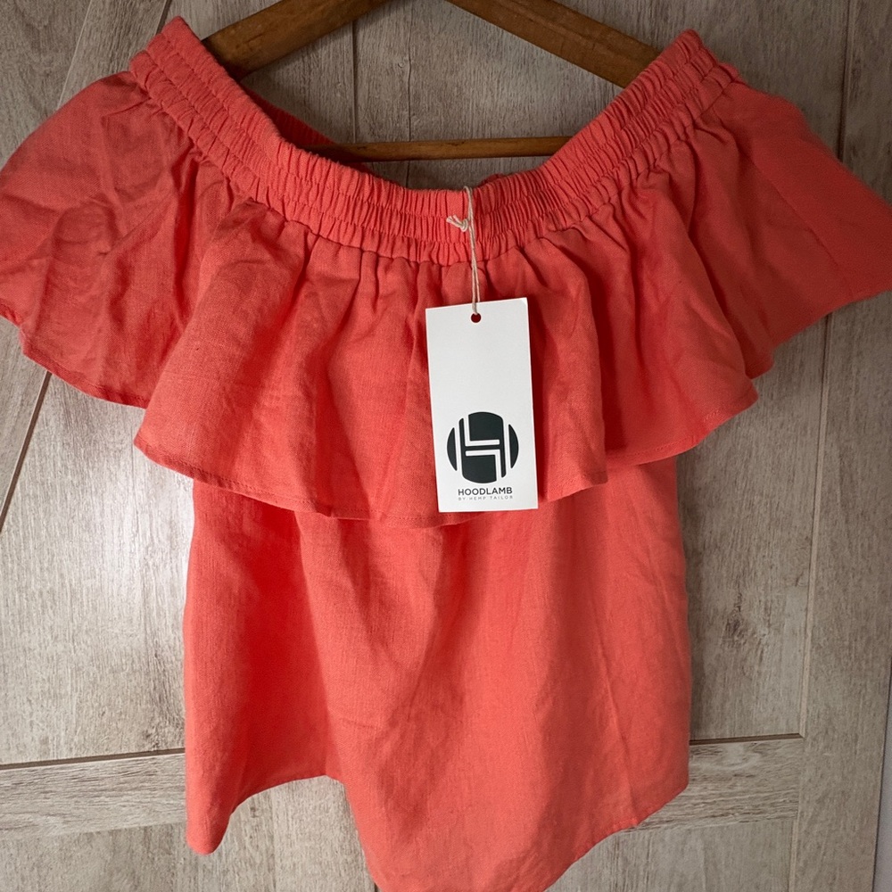 Hoodlam Coral Off-The-Shoulder Ruffle Top – NWT